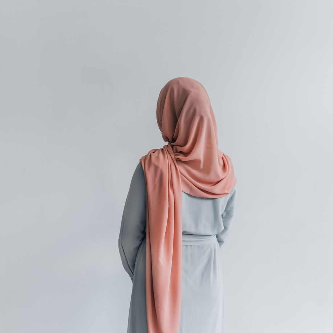 Types of Hijab Pins and How to Style Them