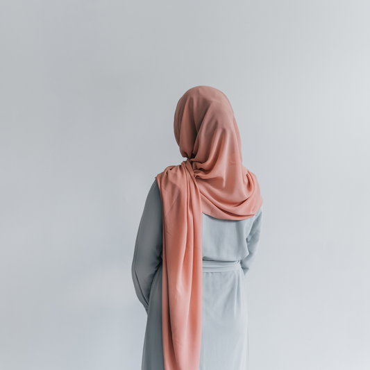 Types of Hijab Pins and How to Style Them
